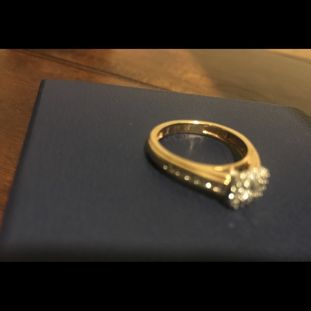 Ring - Picture 4 of 5