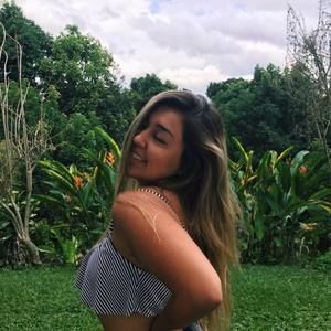 Meet your Posher, Isabella