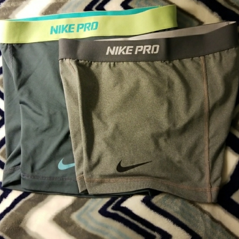 (ON HOLD) nike compression shorts