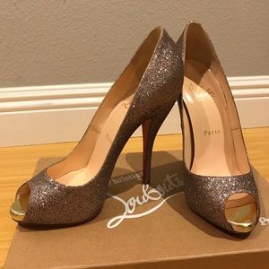 Authentic Christian Louboutin 37 glitter heels!