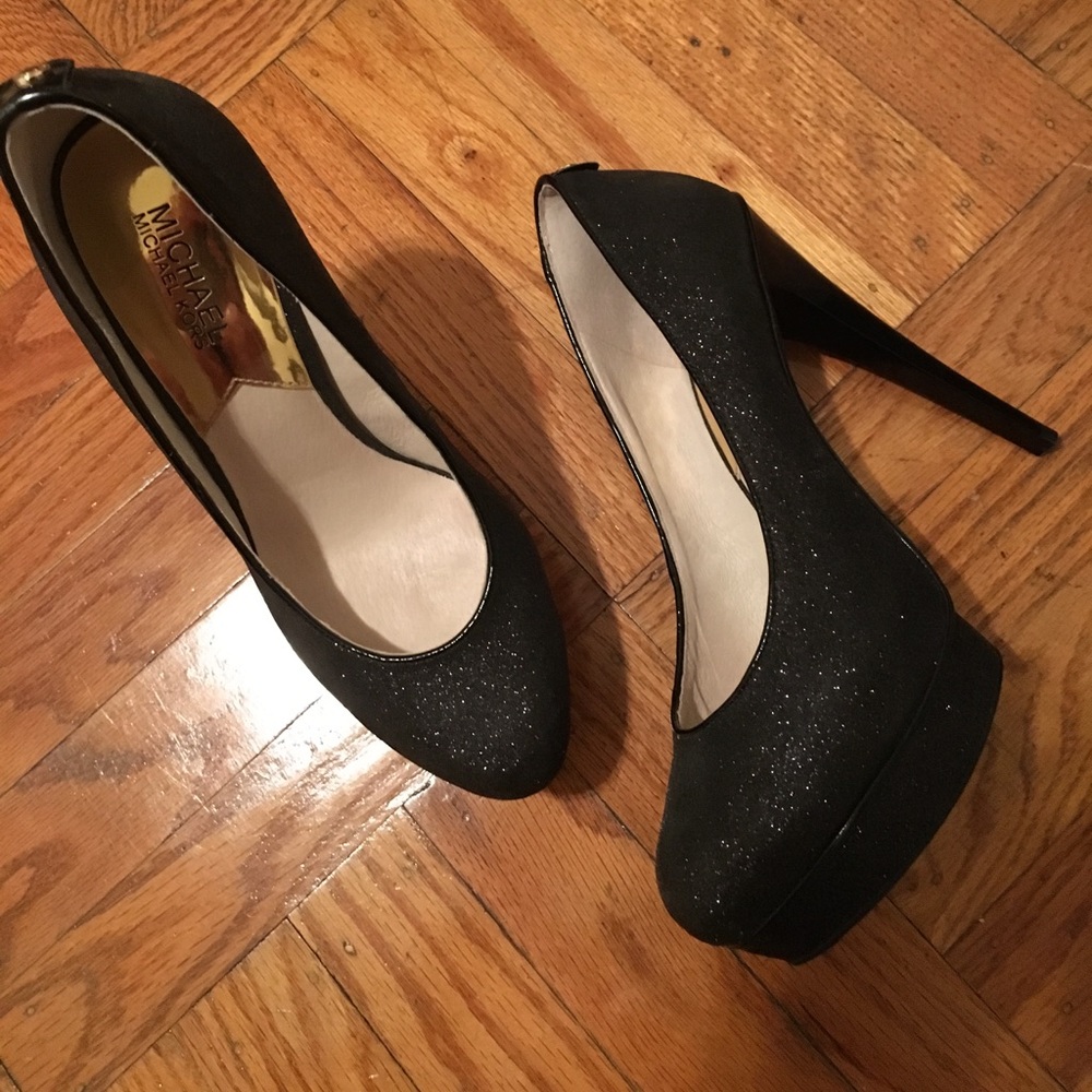 Michael Kors Black Glitter Pumps