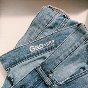 ✨Gap 1969 Girlfriend Jeans (Fit like 31/12)✨