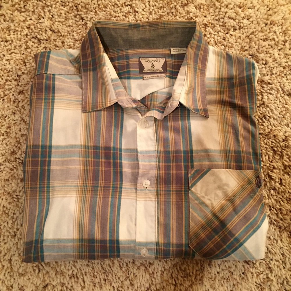 Volcom Button Up
