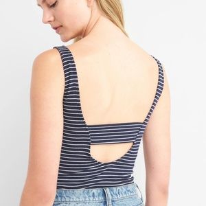 ✨Gap White Sleeveless Scoop Neck Bodysuit in M✨