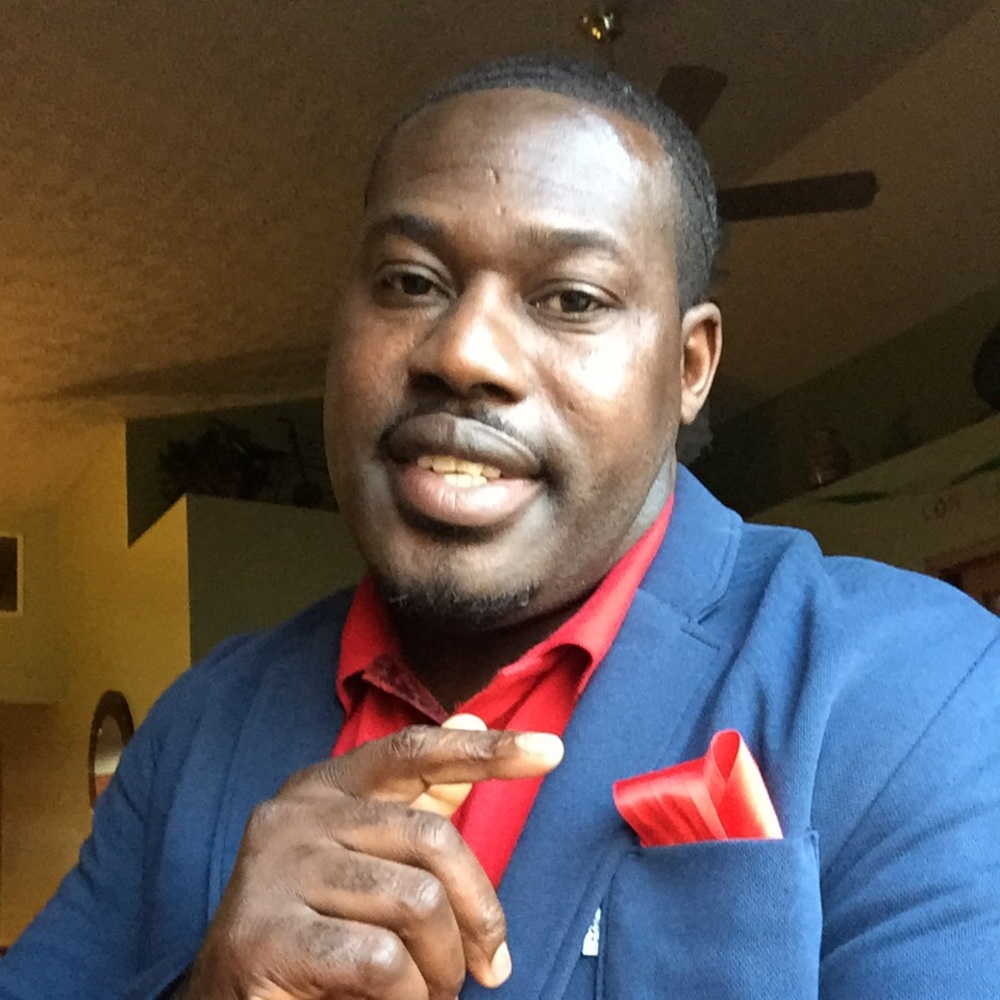 Meet your Posher, Emmanuel