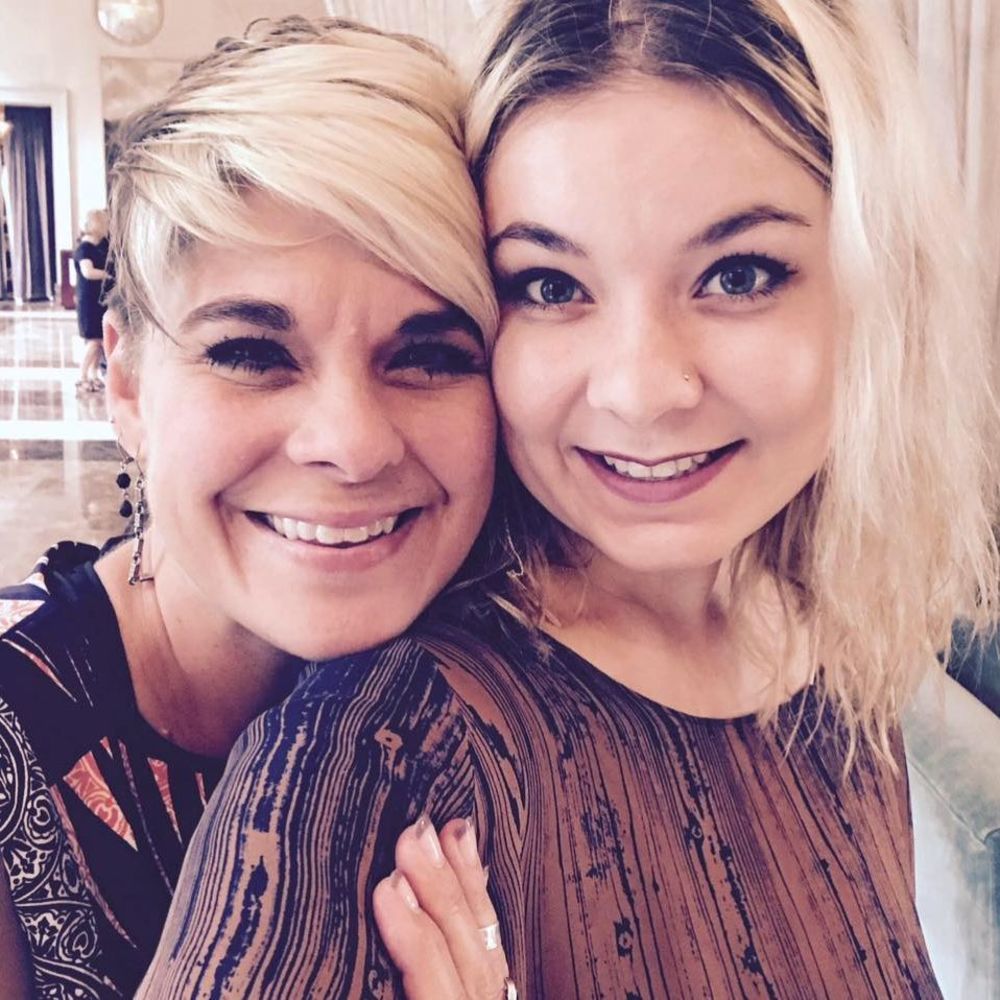 Meet your Posher, Addison