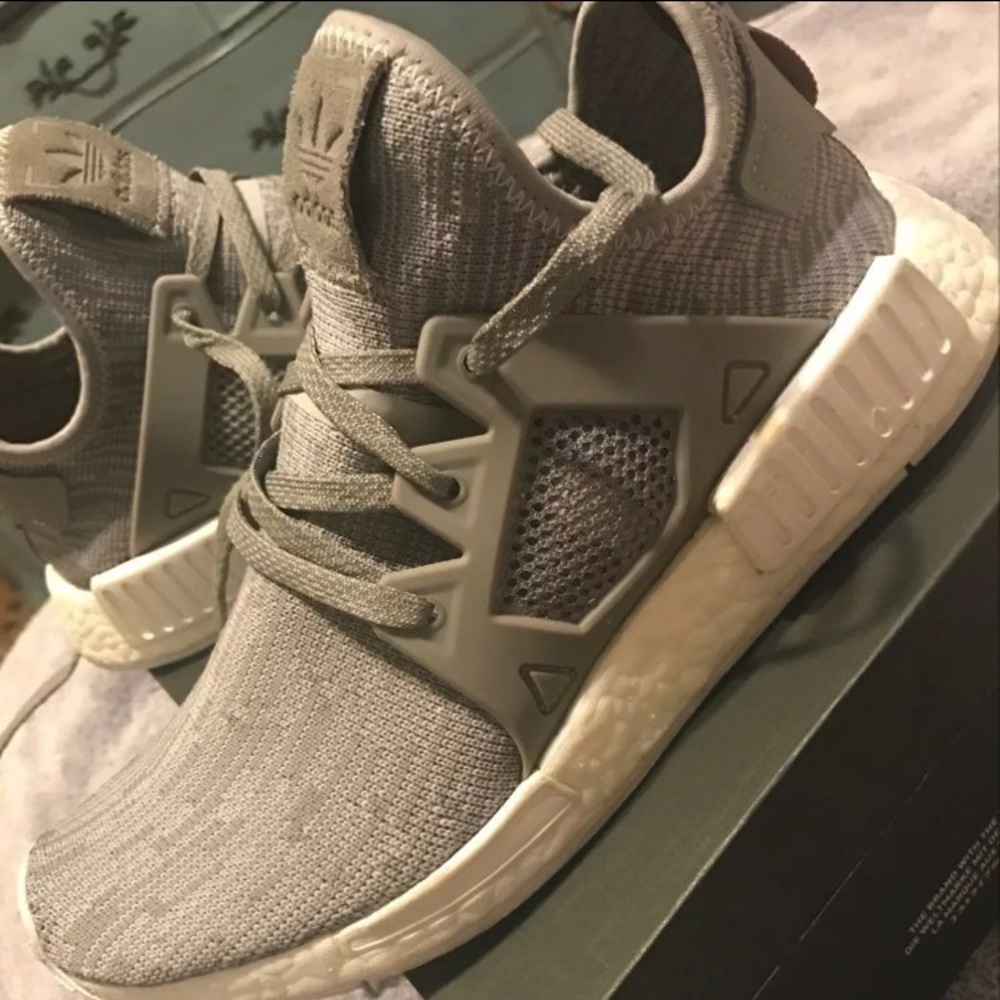 Woman's adidas xr1