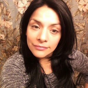 Meet your Posher, Gloria