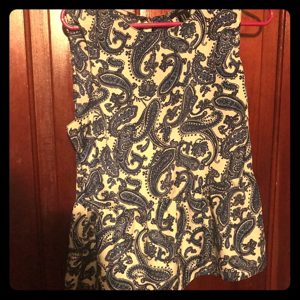 Blue paisley cute shirt