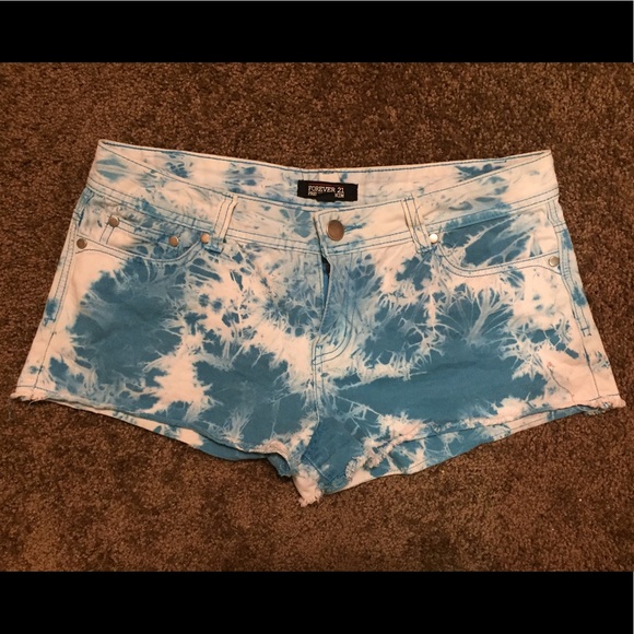 Forever 21 Pants - Forever 21 cutoff Jean shorts