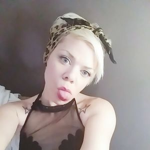 Meet your Posher, Evelynn