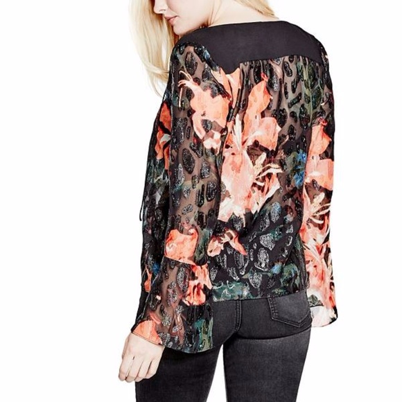 GUESS Lisbeth Jacquard Top - Picture 2 of 6