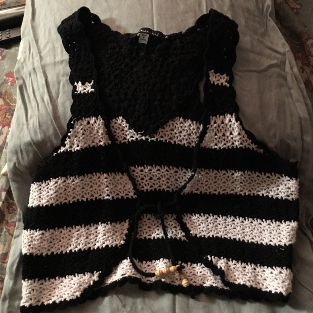 Adorable Crochet crop vest