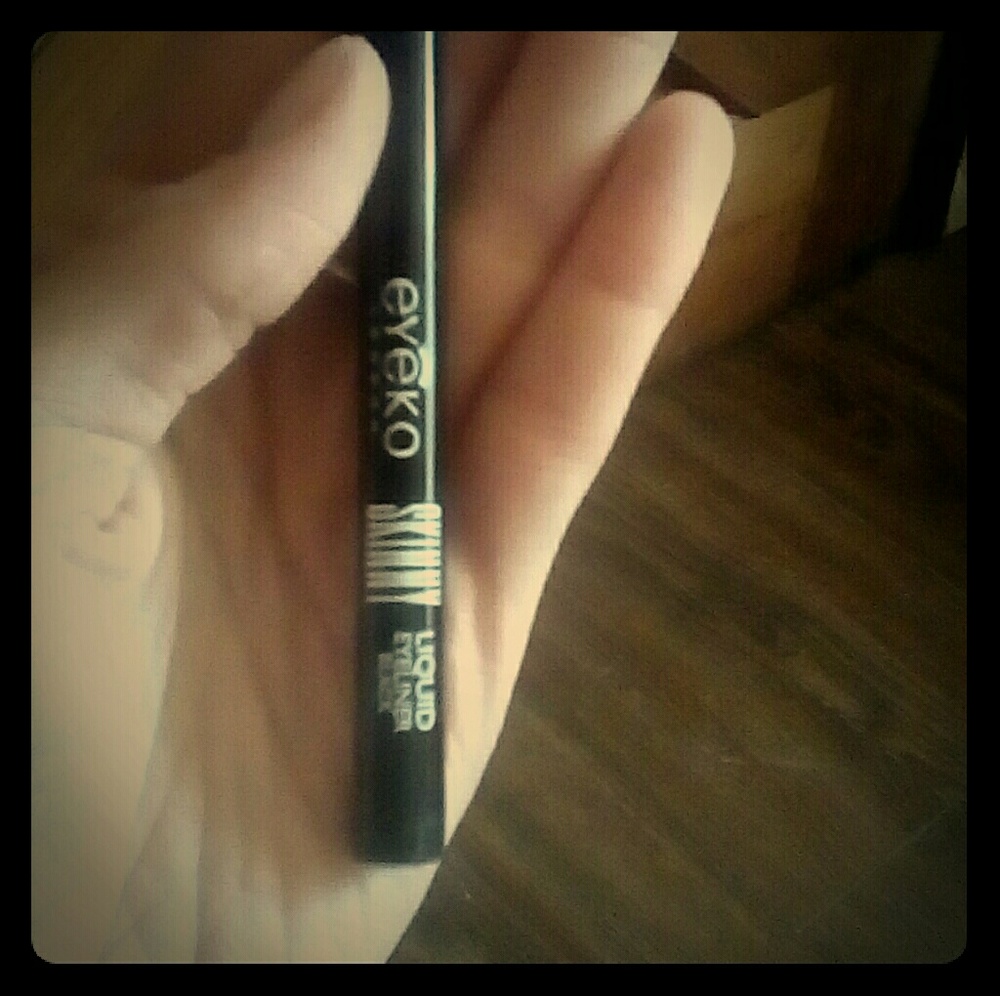EYEKO skinny liquid eyeliner