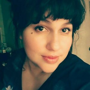 Meet your Posher, Adelina