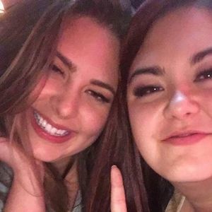 Meet your Posher, Cassandra