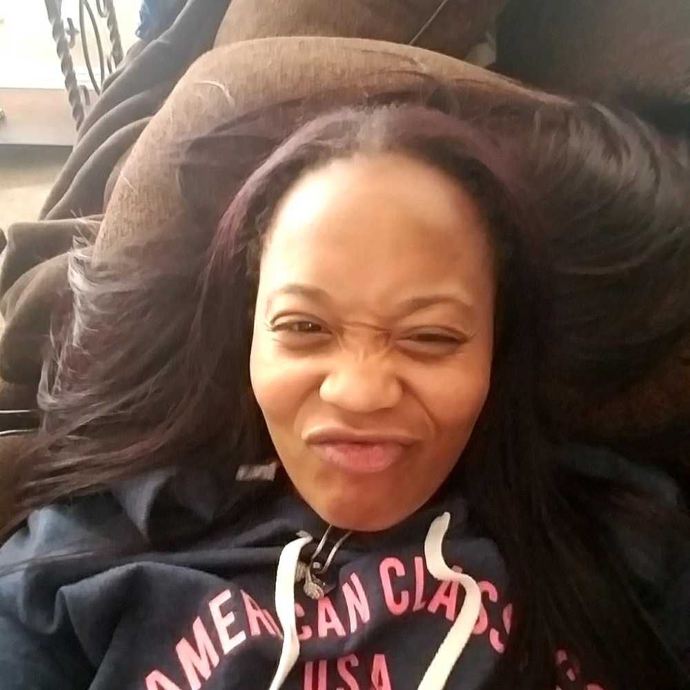 Meet your Posher, Jamila