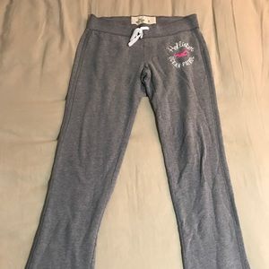 Grey Hollister Sweatpants - Medium