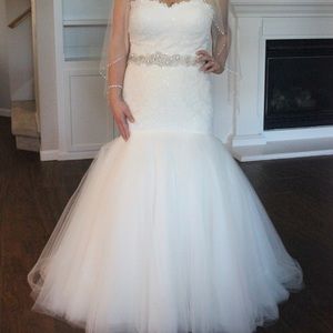 Wedding dress, Romona Keveza