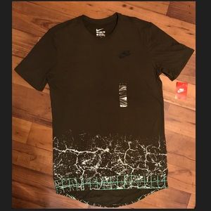 Men's NIKE Camo Green Tee (L)
