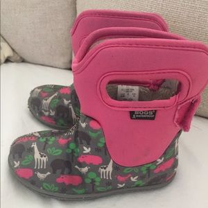 Bogs girls boots size 7