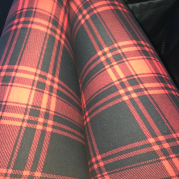 🌟Plaid Leggings - Picture 3 of 3