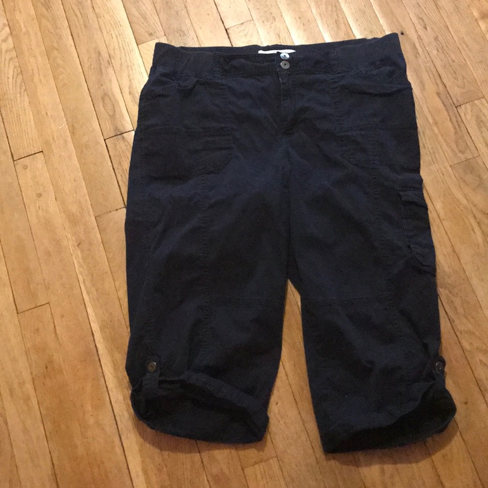 Worn stretch cargo Capri