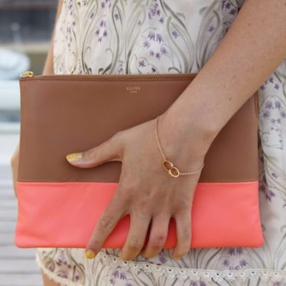 CÉLINE Bicolor Lambskin Clutch - Picture 2 of 8