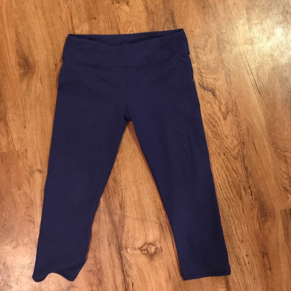 Fabletics Purple Salar Capri