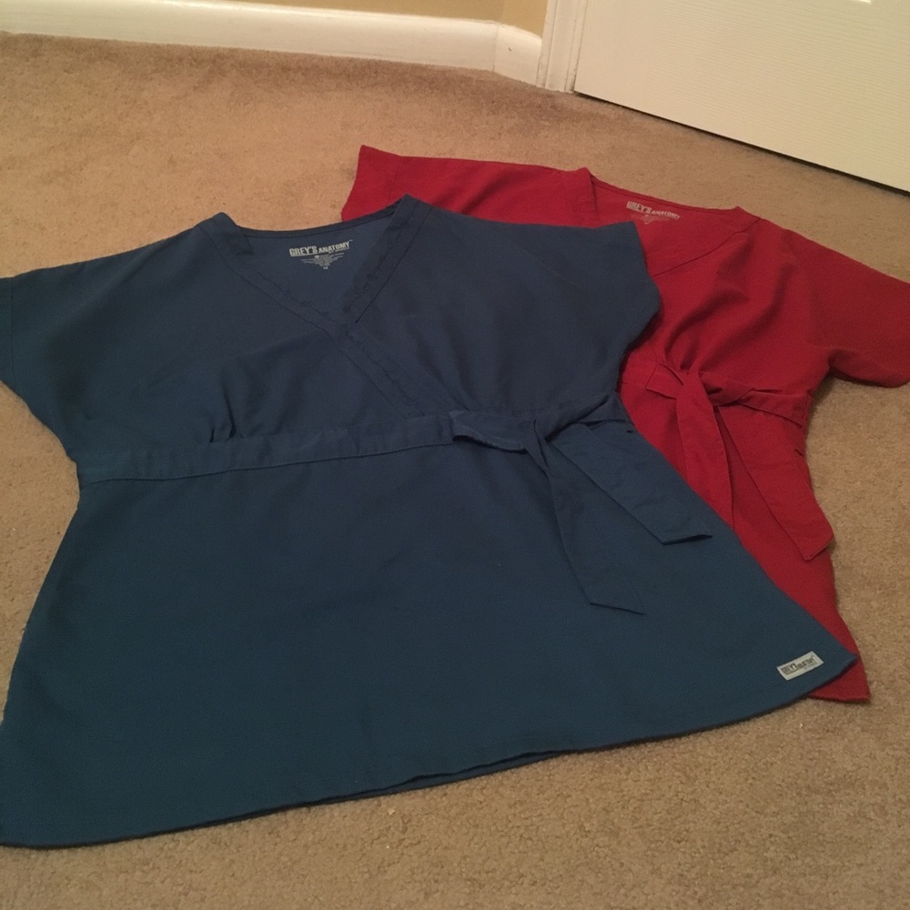 Greys Anatomy scrub tops (2)