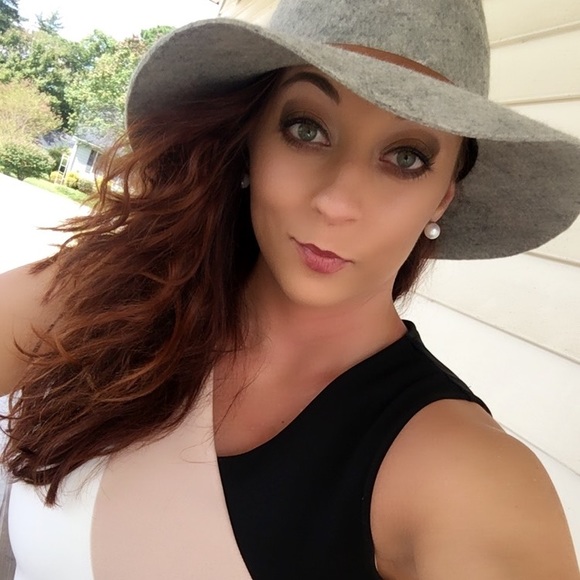 Hi, I'm Kelsey! ๐ - Picture 1 of 1