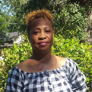 Meet your Posher, Cynthia