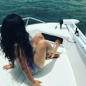 Meet your Posher, Genesis