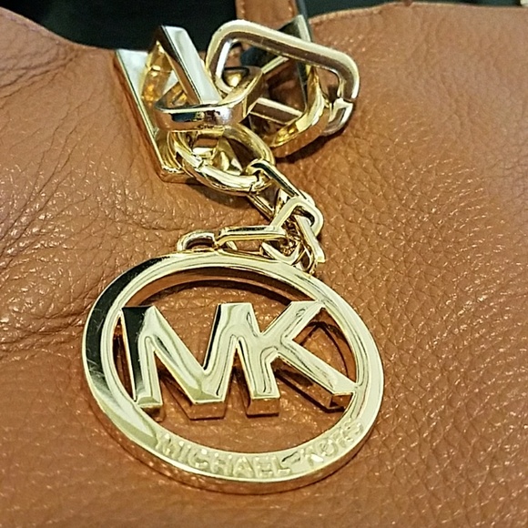 Michael Kors Large Crossbody - Picture 4 of 6