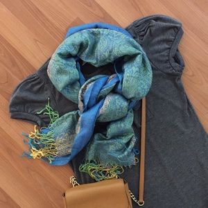Blue scarf