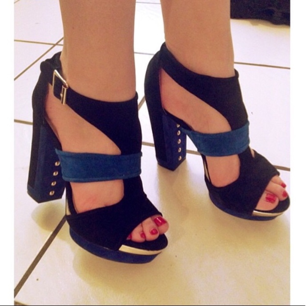 Vince Camuto Heels