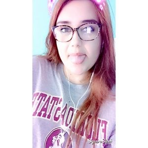 Meet your Posher, Leah