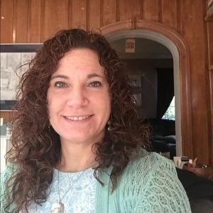 Meet your Posher, Lena