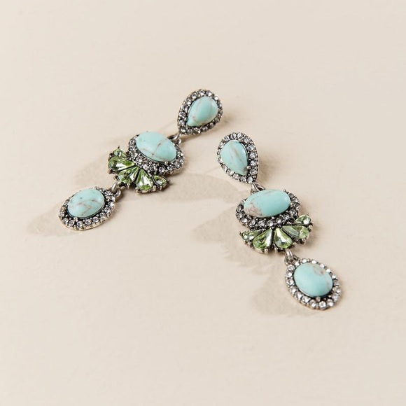 [SOLD] Francesca's Laverne Stone Drop Earrings - Picture 5 of 6