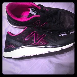 Women's Bew Balance Shoes size 11 790v6