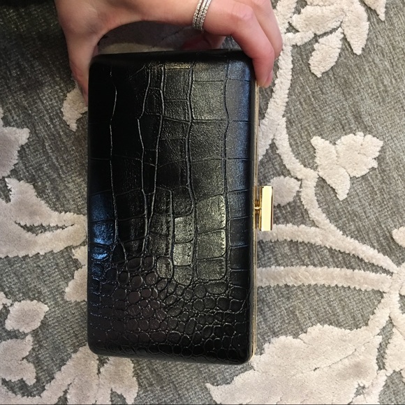Crocodile texture evening clutch - Picture 1 of 4