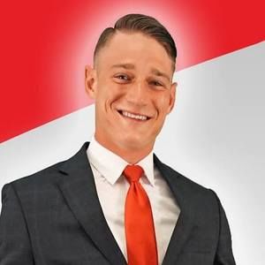 Meet your Posher, Corey