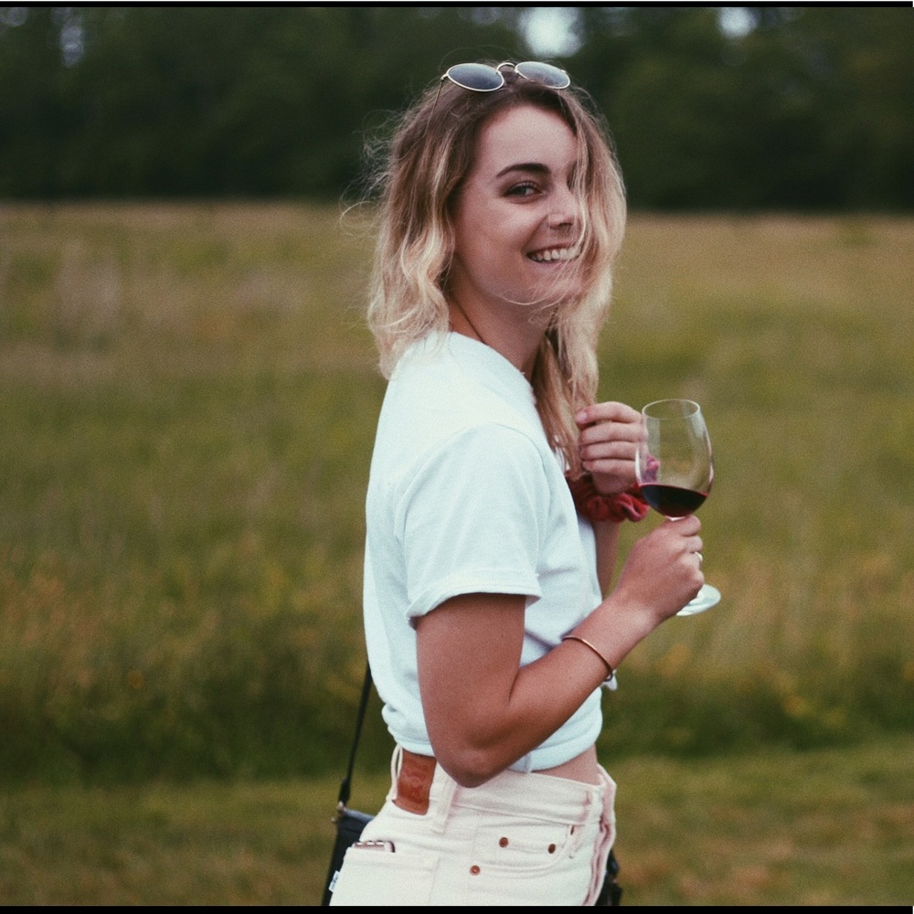 Meet your Posher, Holly