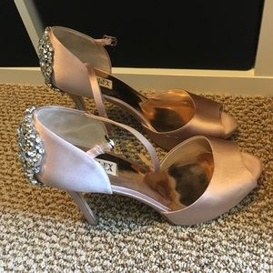 Badgley Mischka Blush Pumps- Worn Once