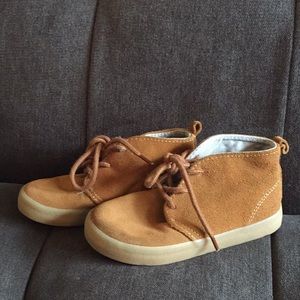 Tan boots baby Gap size 9 suede lace up