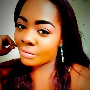 Meet your Posher, Jenny