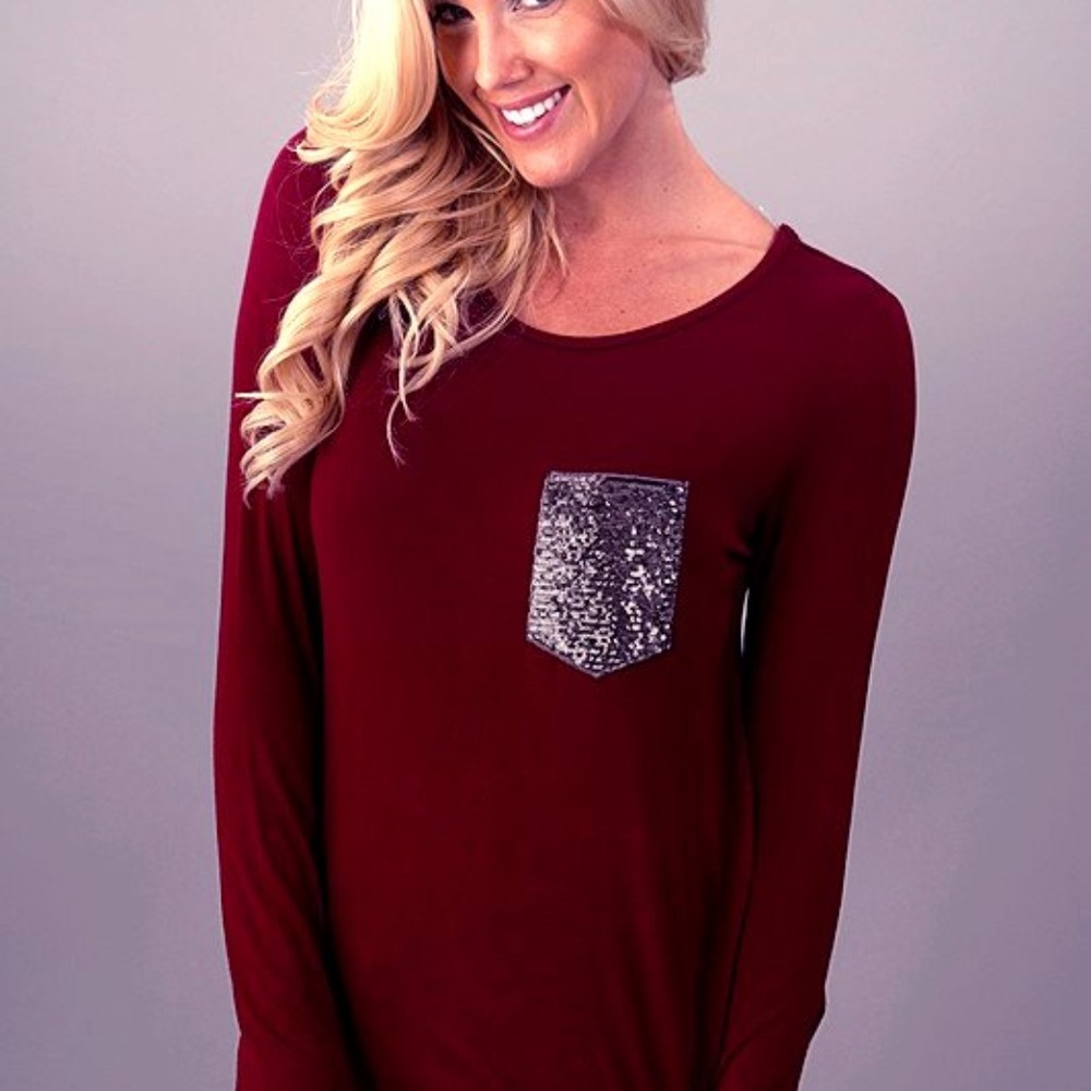 Glam pocket top in burgandy