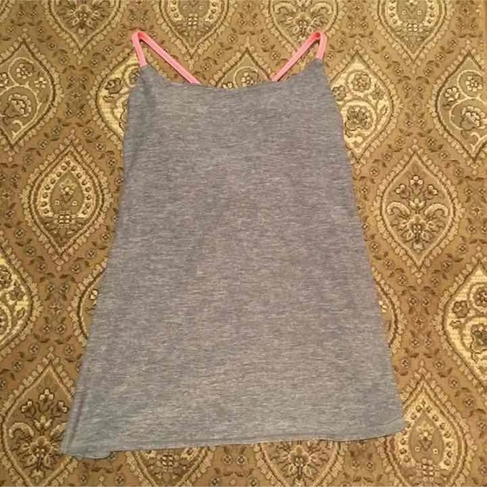 Lululemon dancing warrior tank