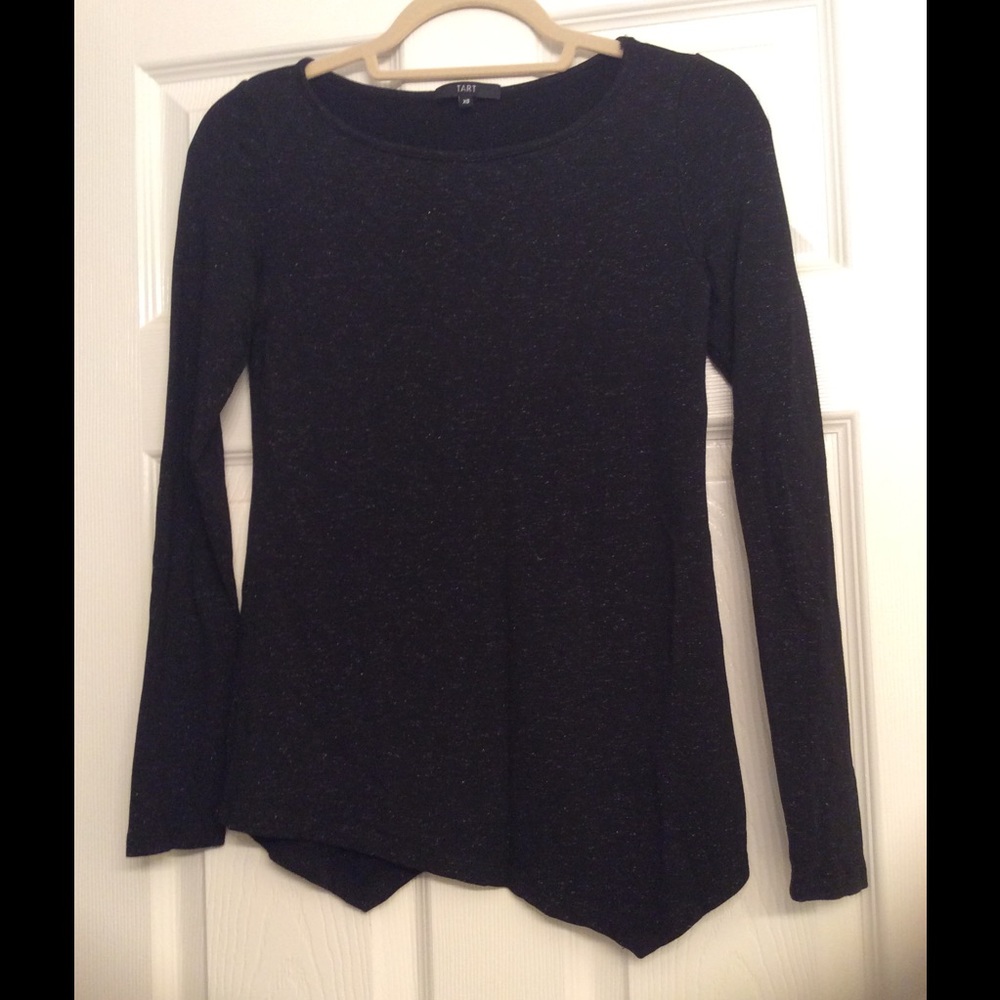 Tart asymmetrical black with silver top
