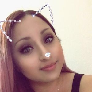 Meet your Posher, Mayra